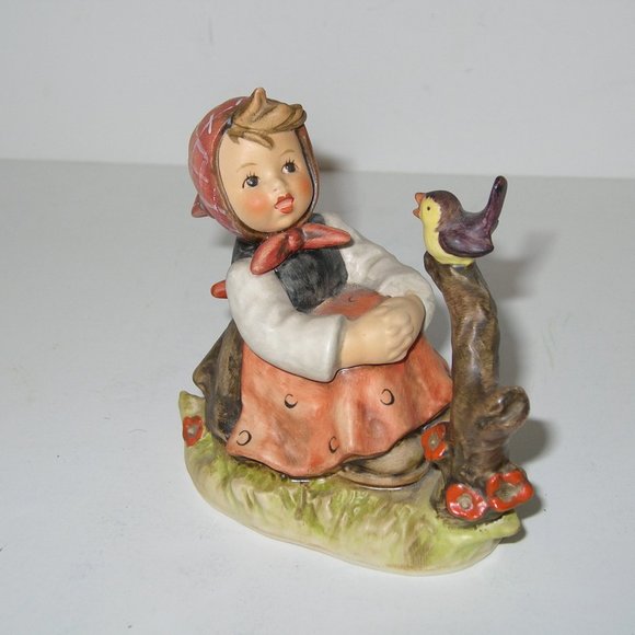 Hummel Goebel Figurine "IN TUNE" HUM#414 TMK6 4" Tall Great Condition - Picture 1 of 7